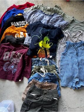 Baby Gap 70 piece boys bundle 6-12 12-18 months